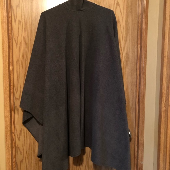 Cape Style Coverup - Picture 4 of 4